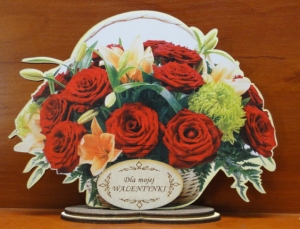 Walentynkowy stojak kosz z kwiatami  (P660W7)